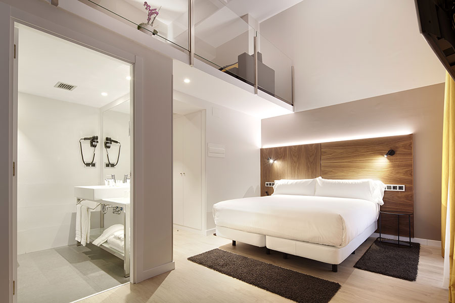 hotel_room