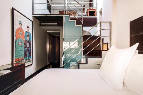hotel_room